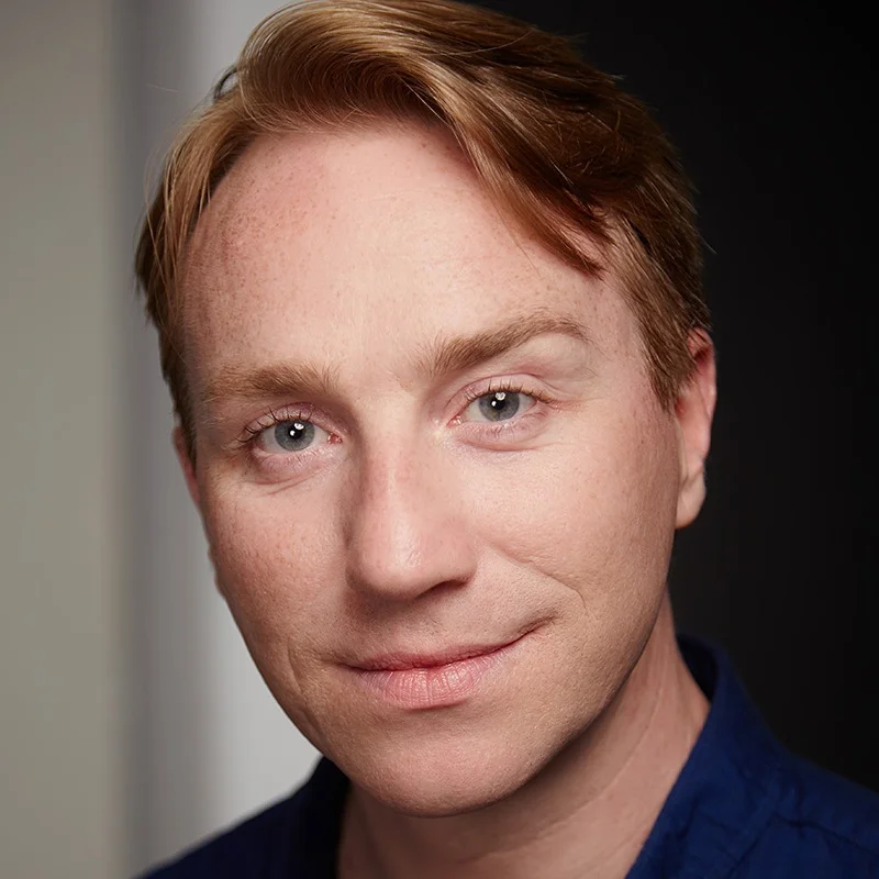 Native: Rostrevor (Co Down) Lyrical/Resonant/Engaging Shane's voice is both melodic and resonate. He has a great aptitude for accents and dialects, and with over 20 years experience in the business, is extremely versatile. Previous clients include: Butlins, LIDL, Nivea, Belfast, Argos, BBC, RTE, UTV, and Shane has lent his voice to several Docu-Dramas