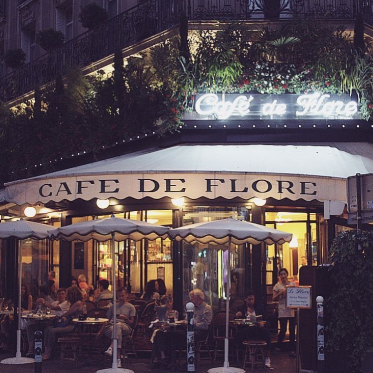  Cafe De Flore 