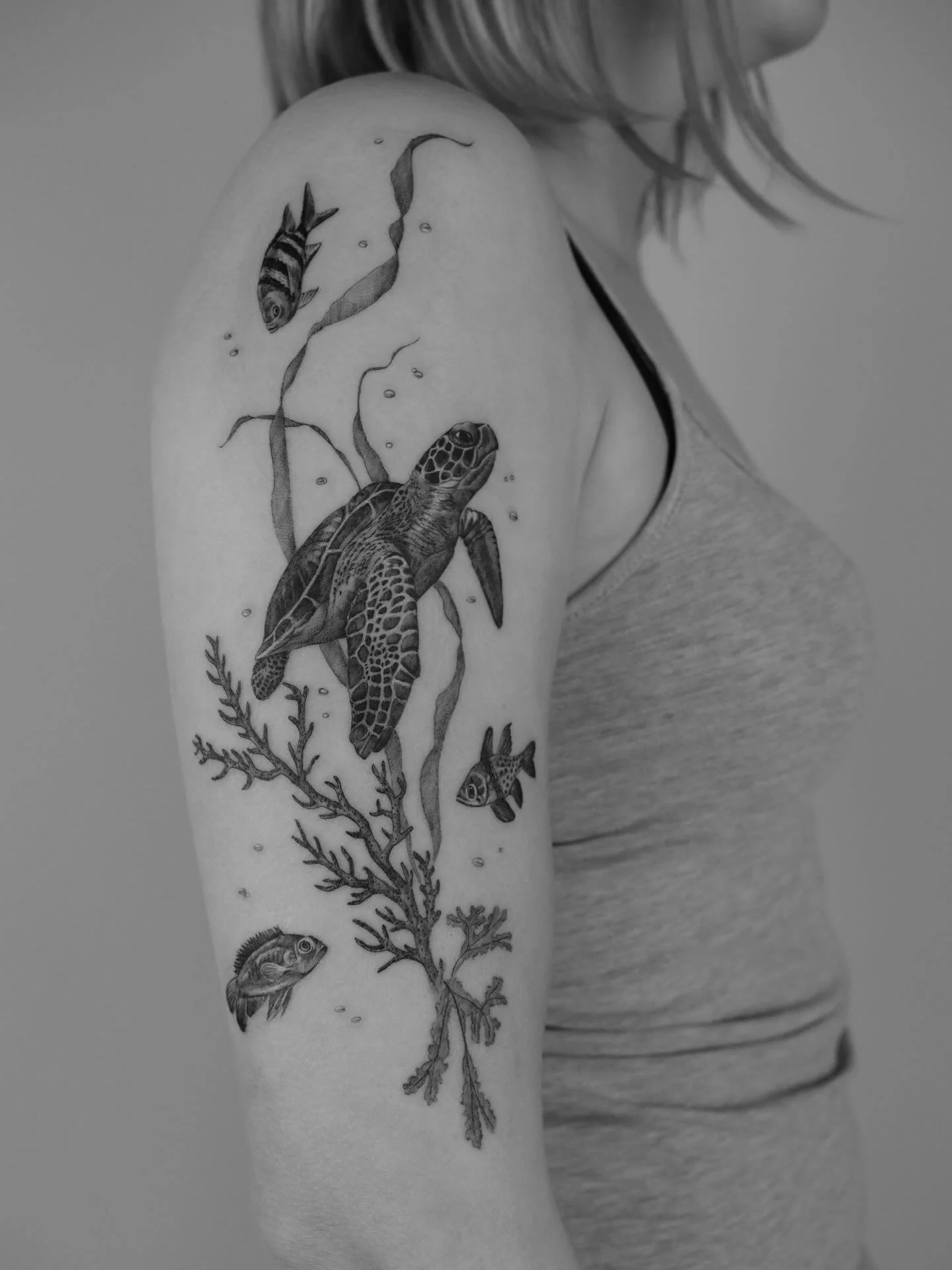 Swipe for coloured photos 🖤

#turtletattoo #naturetattoo #wildlifetattoo #turtle #seaturtle