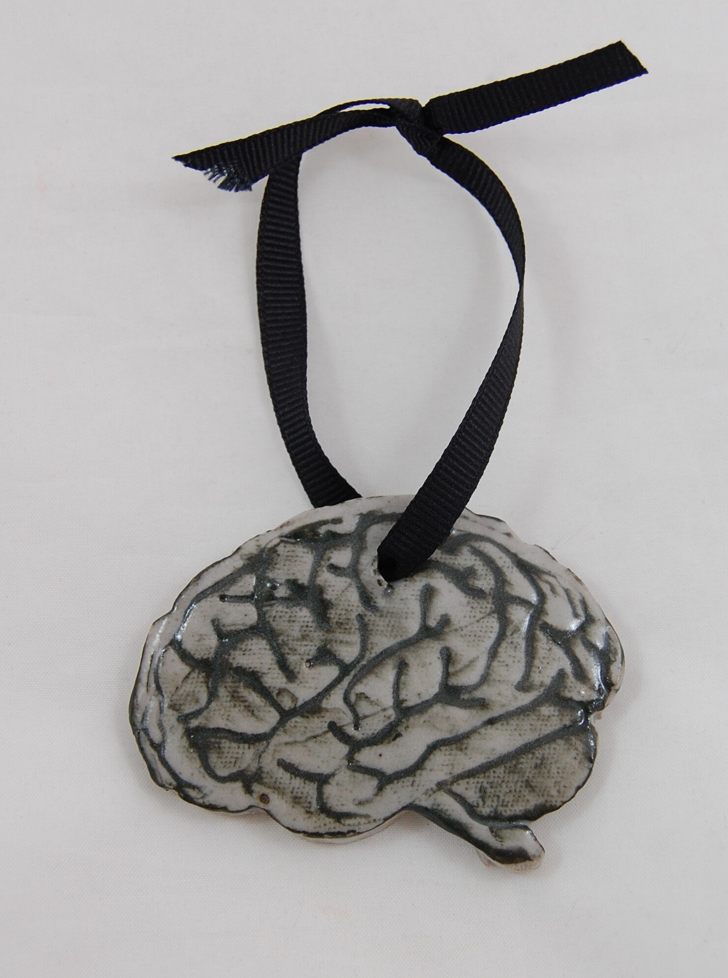 Small Brain Ceramic Ornament 1.JPG