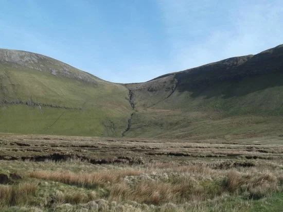 Climbing Route up Benbulben from Lukes Bridge