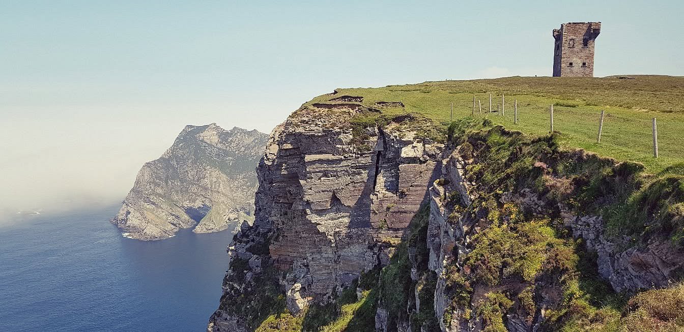 Glencolumbkille to An Port Guided hike 