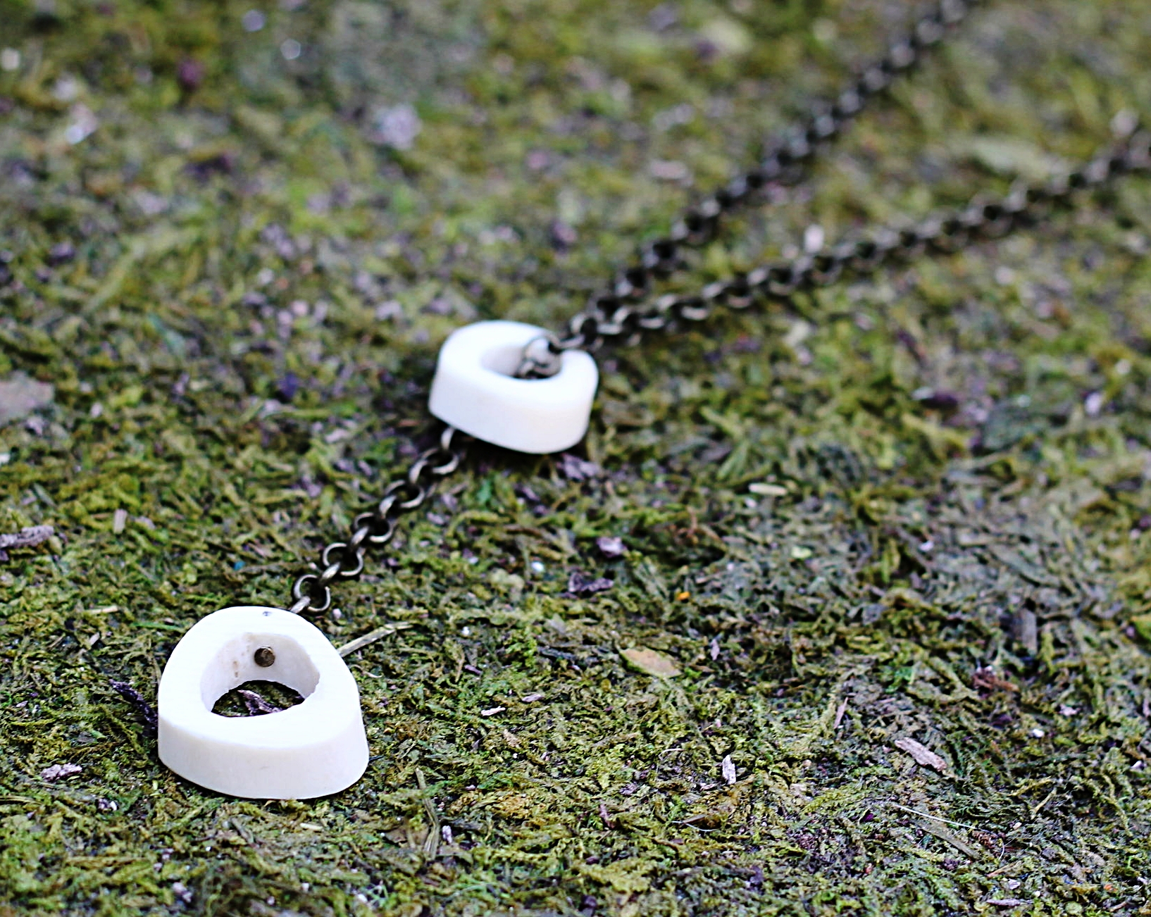 Lovely Bones Lariat Slide