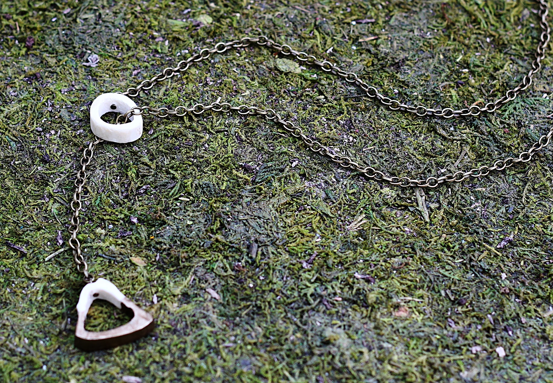 Lovely Bones Lariat Slide