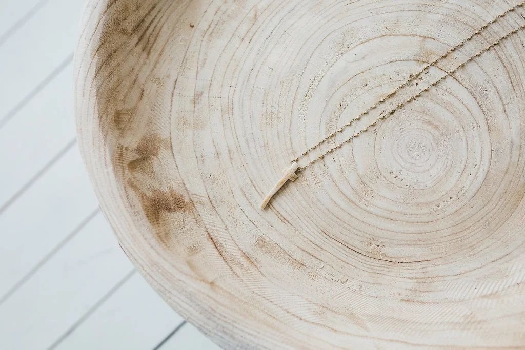  Delicate Cross on Gold 