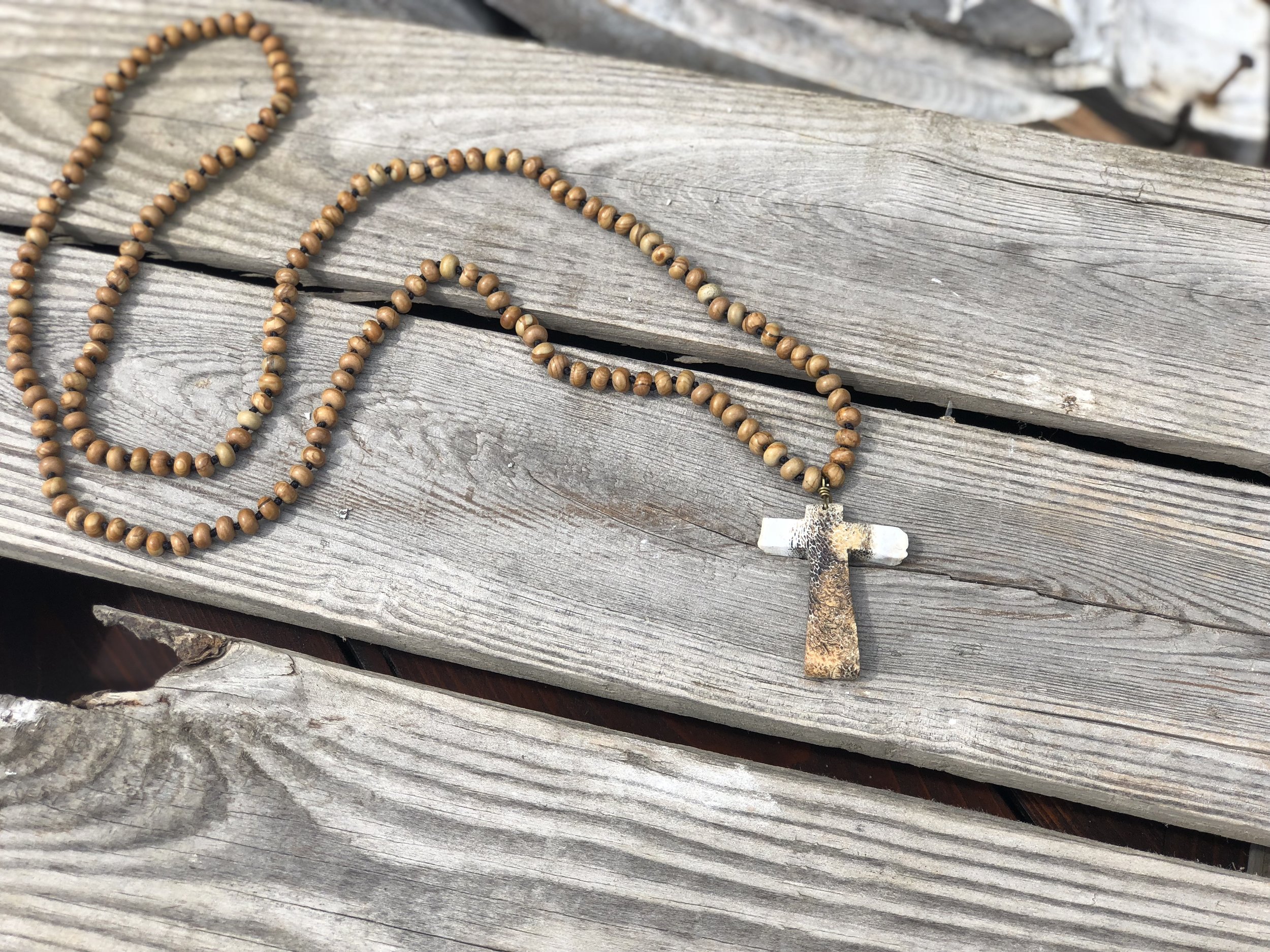 Cross on Woodgrain Jasper