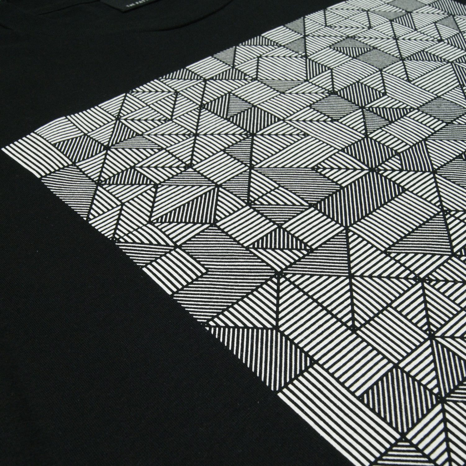 thepatternguild_clothing_t-shirt_lines2.jpg