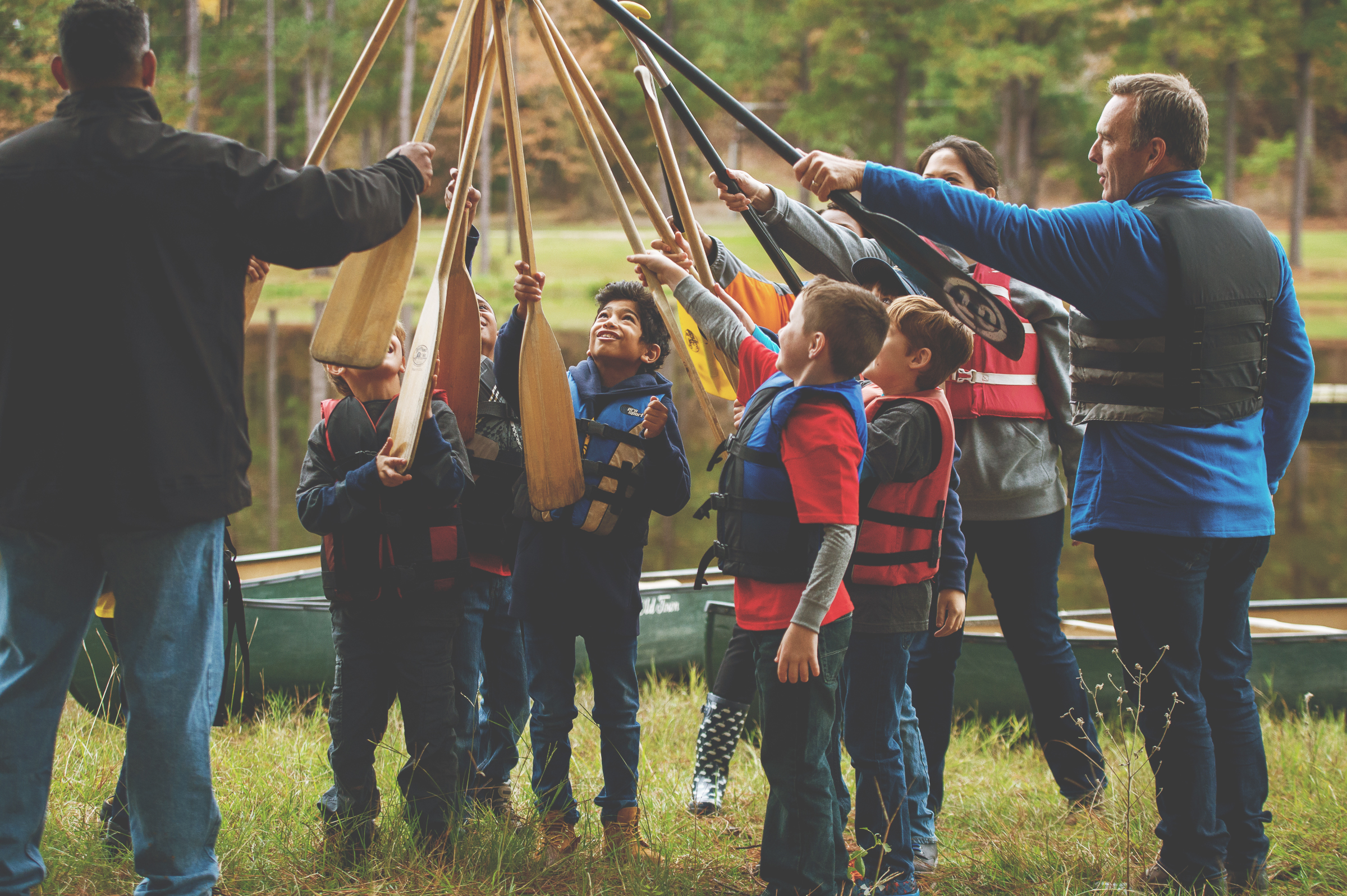 Cubs canoeing.jpg
