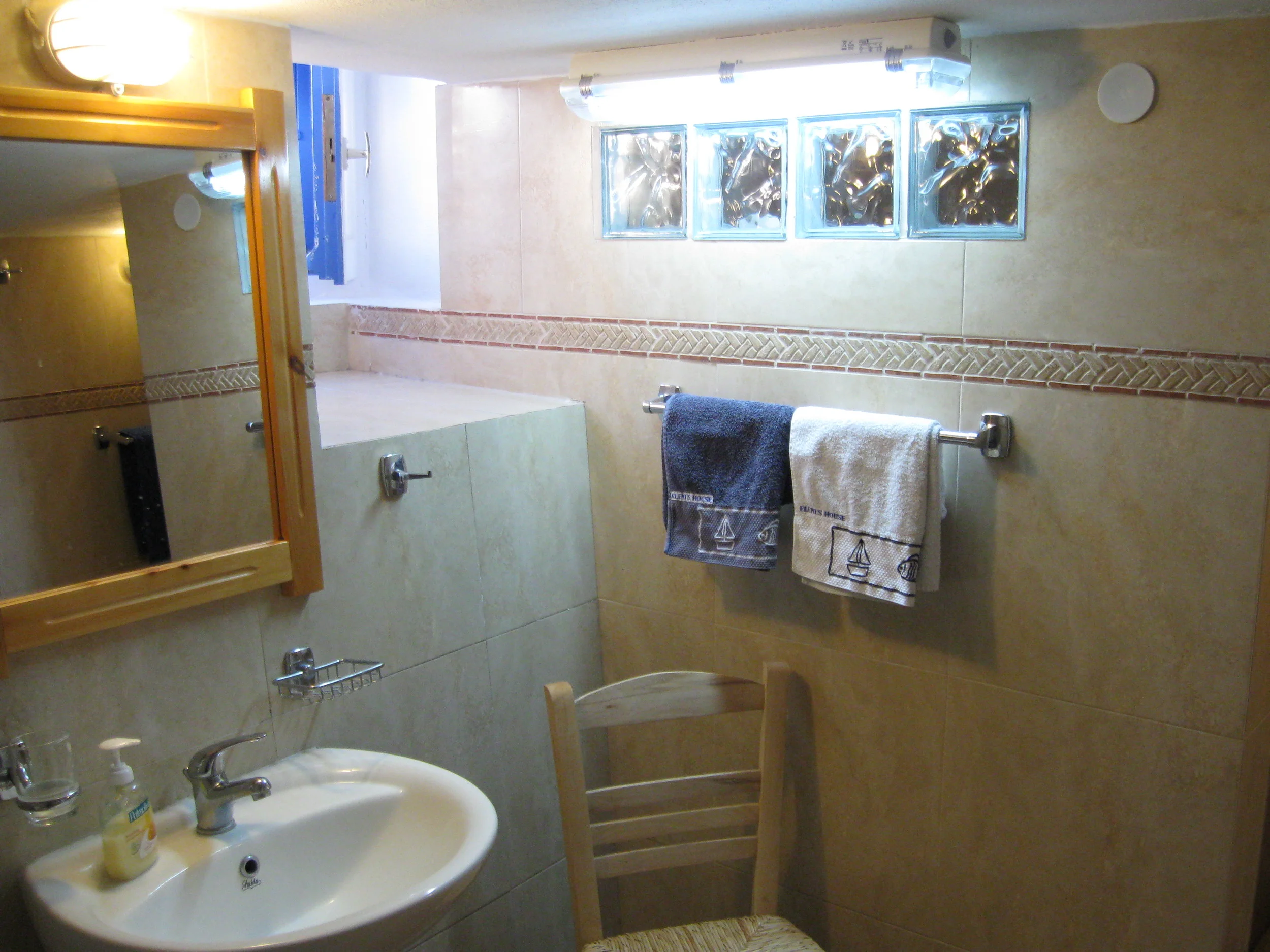 Fully Tiled Shower Room.JPG