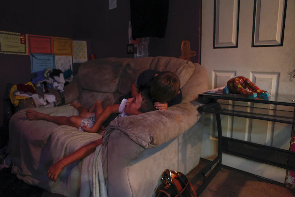 Jordyn kisses Boog goodnight.