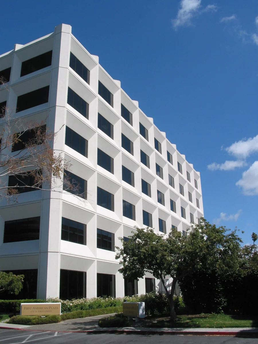 1st American Plaza