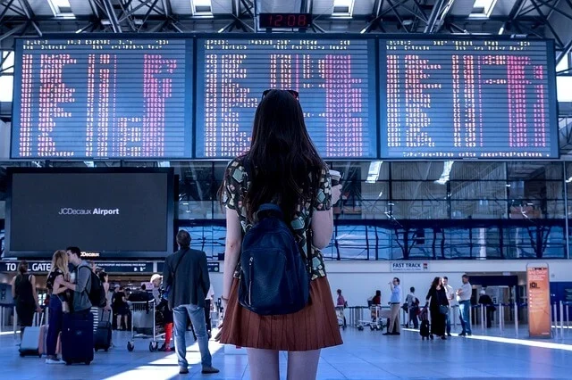airport-2373727_640 (1).jpg
