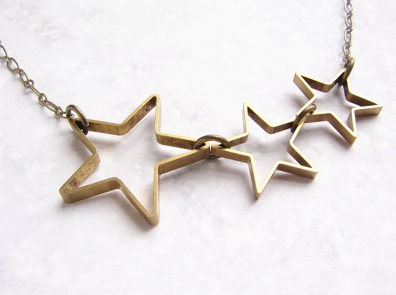 Star necklace, shooting star necklace, modern geometric necklace