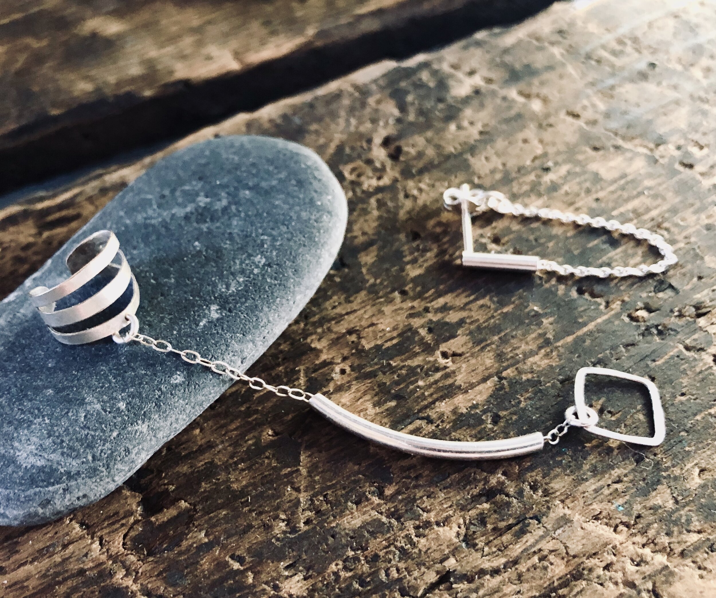 Geometric Chain Dangle Silver Ear Cuff 