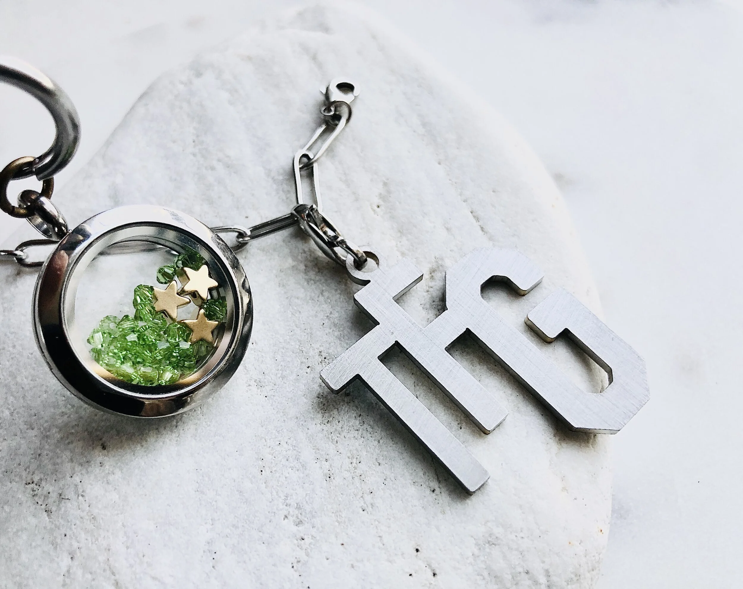 包包掛飾小草玻璃+TFG- NTD2200 (含運) 