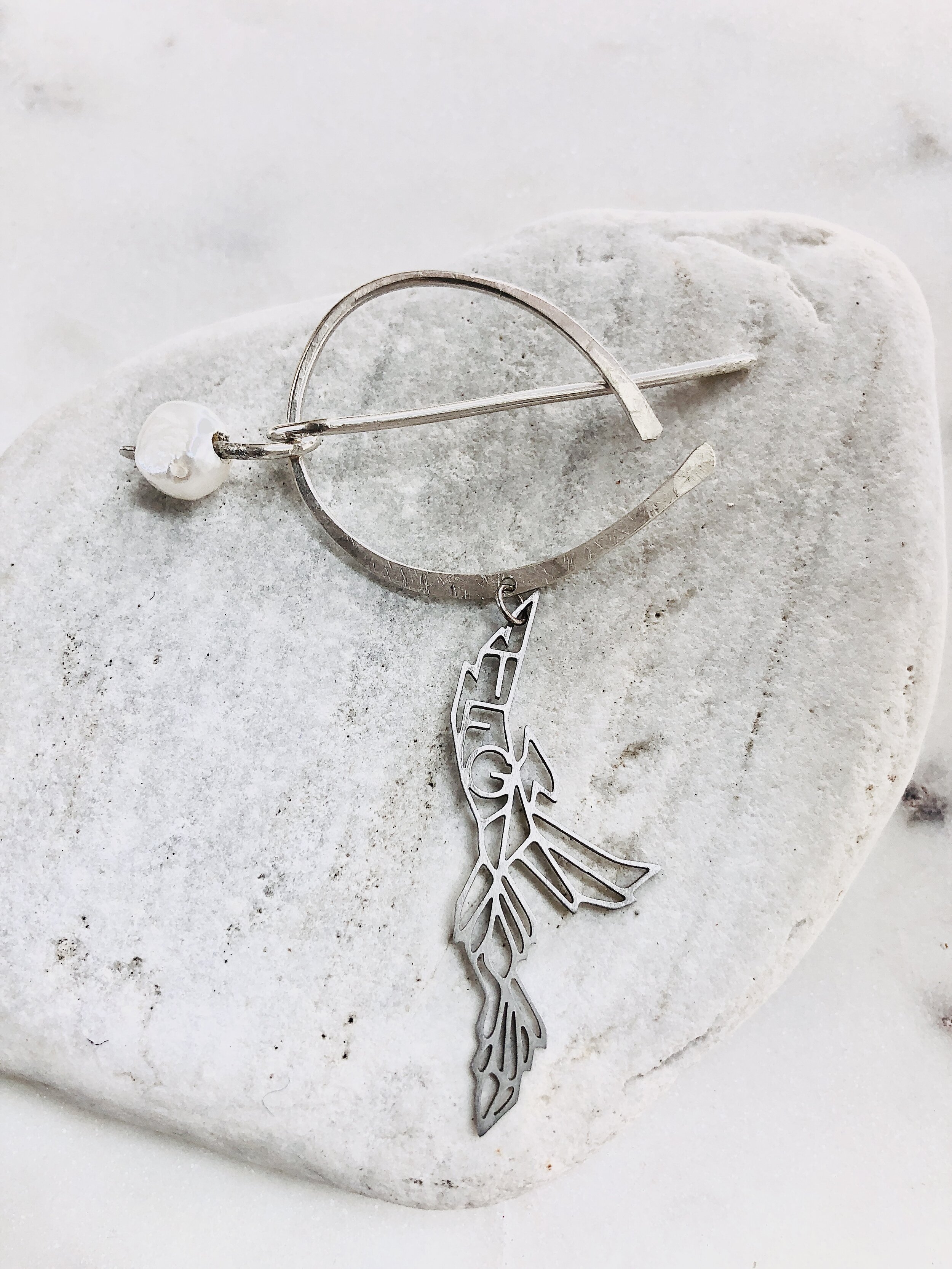 Teardrop shaped brooch with Phoenix (fixed design)