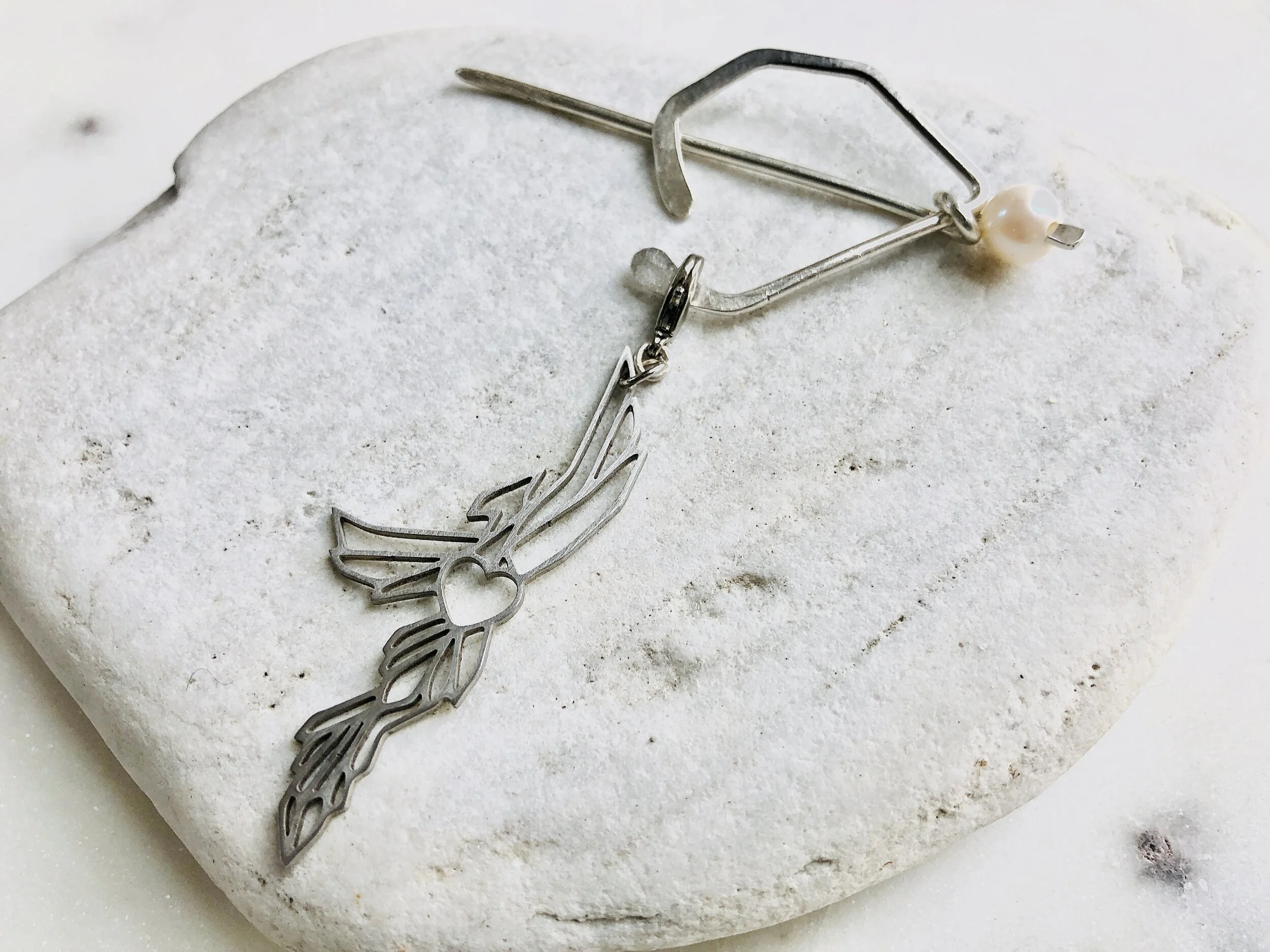 Geometric shaped brooch with Phoenix (all pendants are movable)