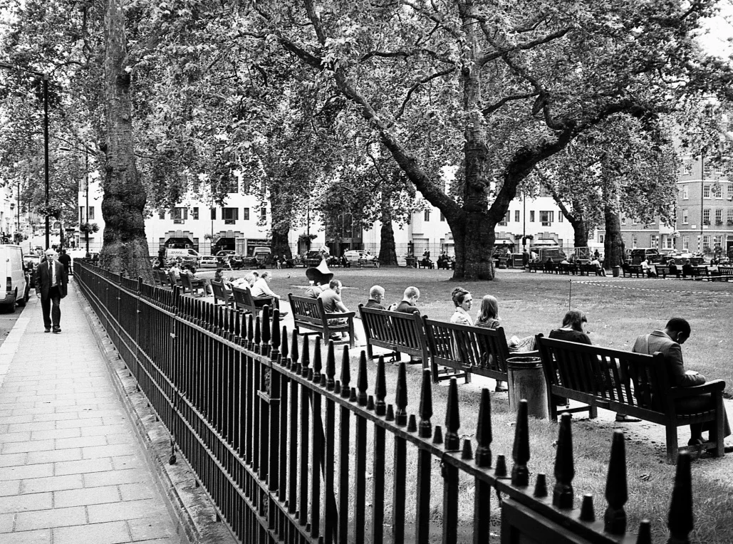 Perspective and public spaces, Mayfair, London, England // Mamiya ZE-2, Kodak T-Max 400, Epson V330 // The importance of nature in the summer is more than just sun seeking. It gives a new context in which to connect with others - new activities and new sights shared. These are some of the experiences that bind people. 