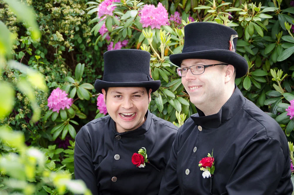 wedding-garden-happy-couple-inreverie.jpg
