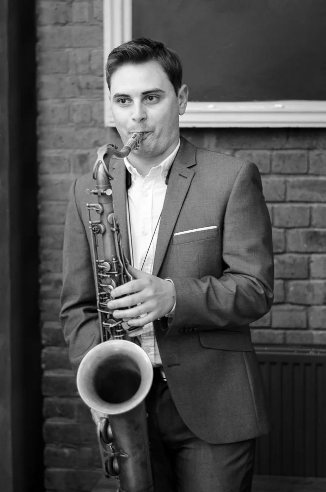 wedding-reception-saxophonist-b&w-inreverie.jpg