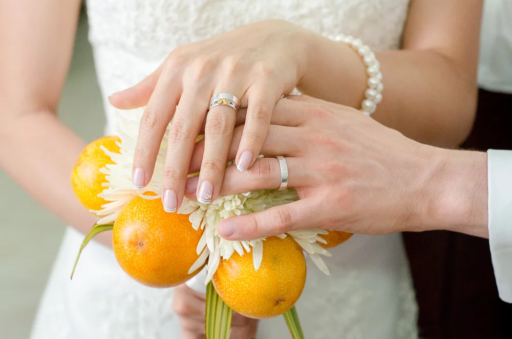 wedding-rings-bride-groom-inreverie.jpg