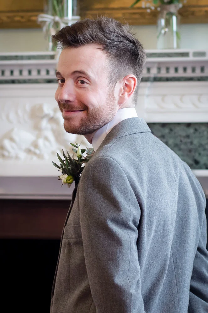 groom-seeing-bride-inreverie.jpg