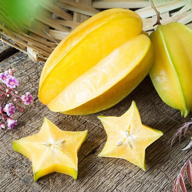 Elevate your culinary creations with starfruit&rsquo;s unique shape and flavor from @vardashen_market 😍 ⠀
⠀
The five-angled star fruit, also known as carambola, is a sweet and mild yellow-green fruit that is extremely low in calories but packed with