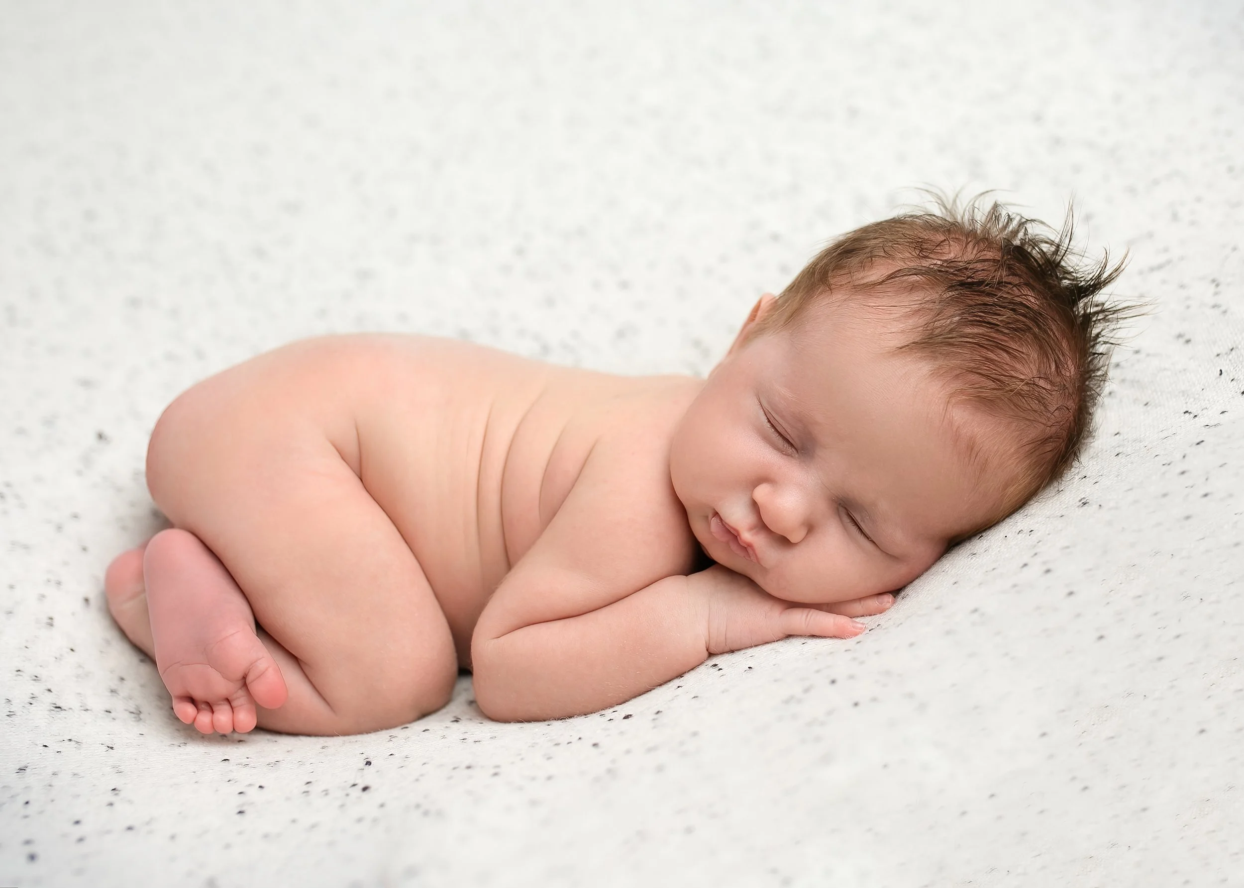 newborn photo sleeping white backdrop wake forest studio.jpg