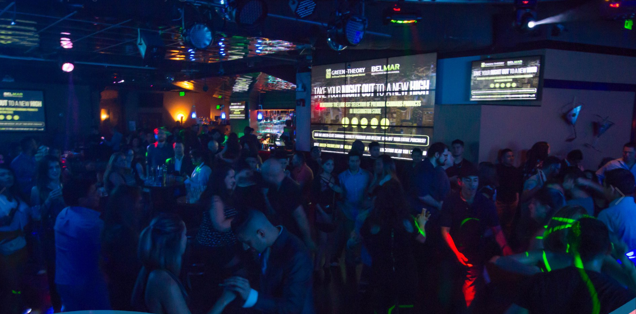 The Parlor at Lincoln Square Bellevue