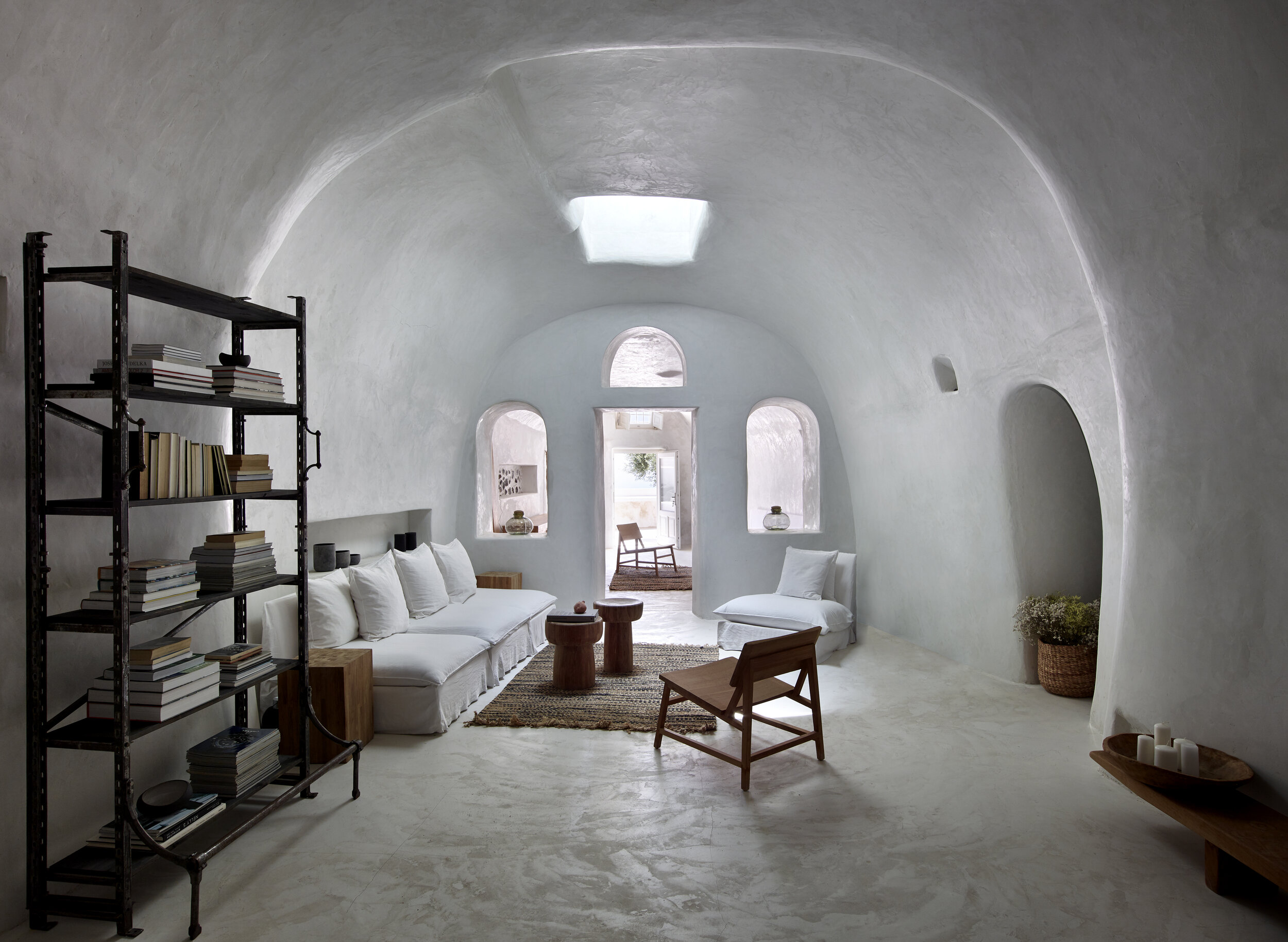 Vora Santorini Credit Photography by Vangelis Paterakis Styling by Anestis Mihalis.jpg