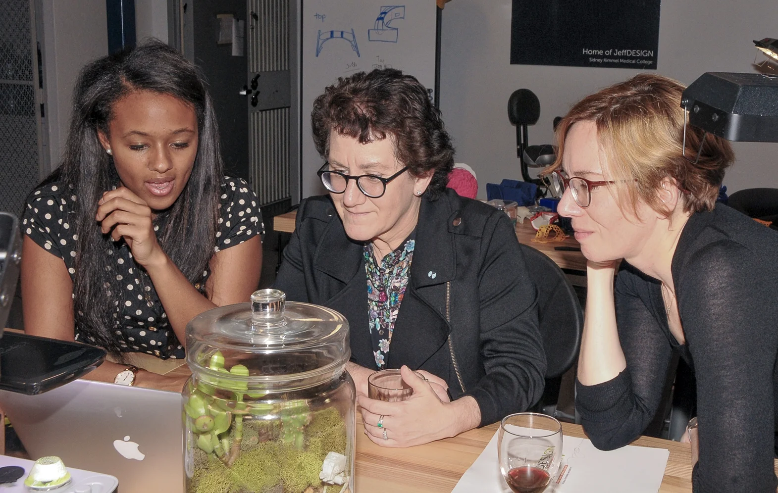 Alexus Cooper, a 2nd year medical student, discusses her work with Dr. Rose Ritts and Megan Voeller, Director of Humanities at Thomas Jefferson University. 