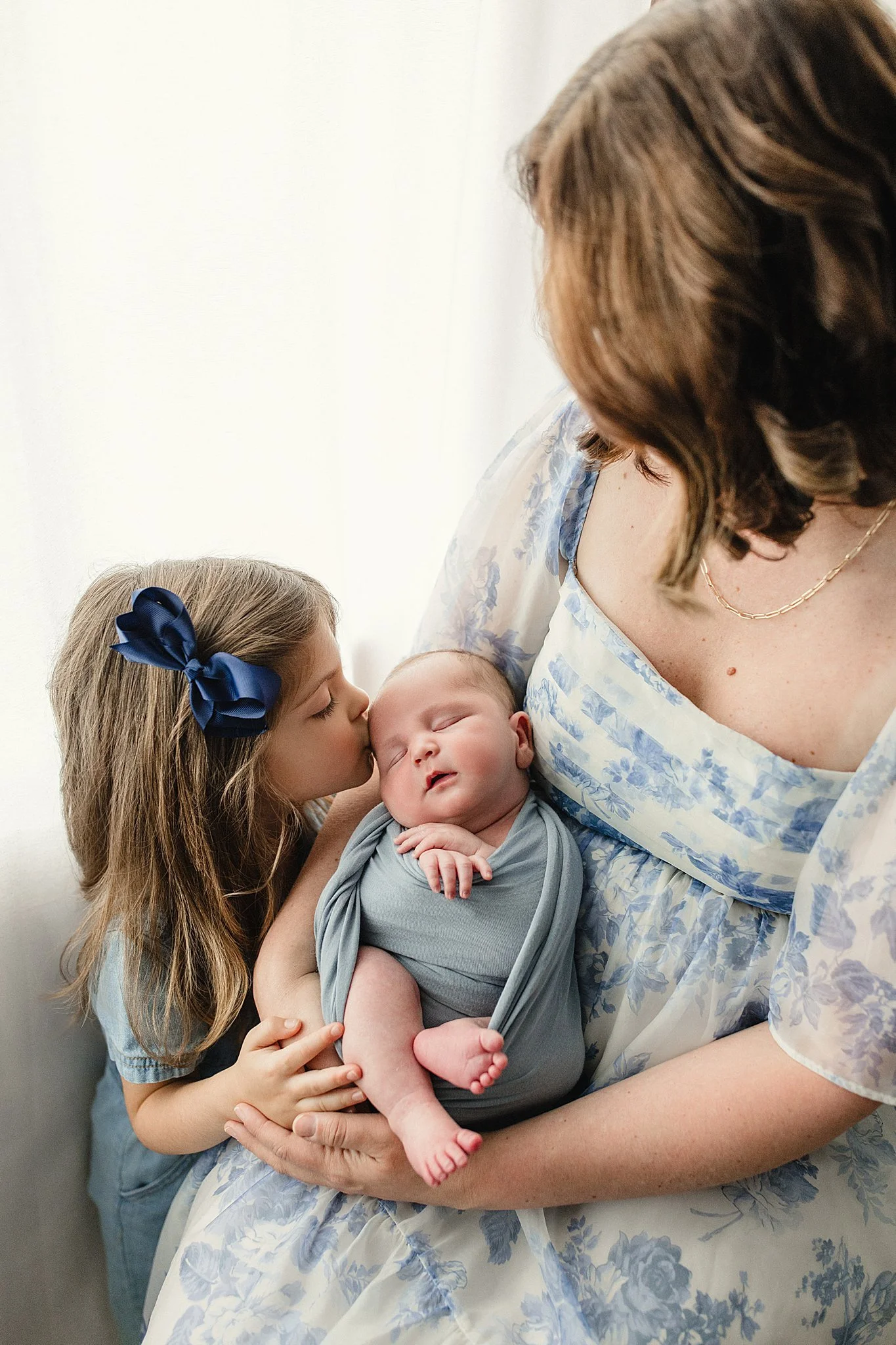 newborn photographers near me.jpg