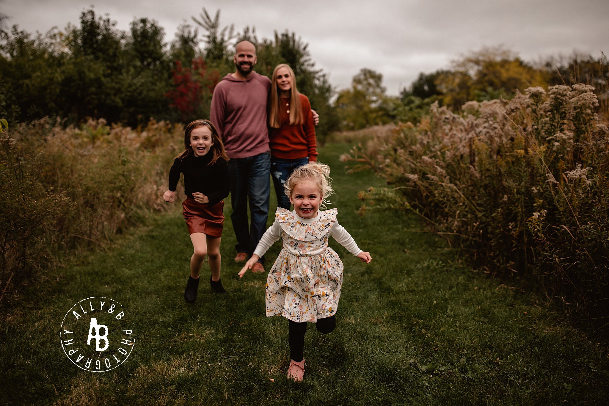 family photographers in naperville il.jpg
