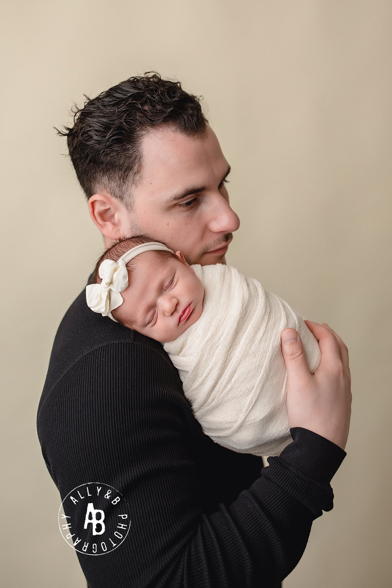 posed newborn photography.jpg