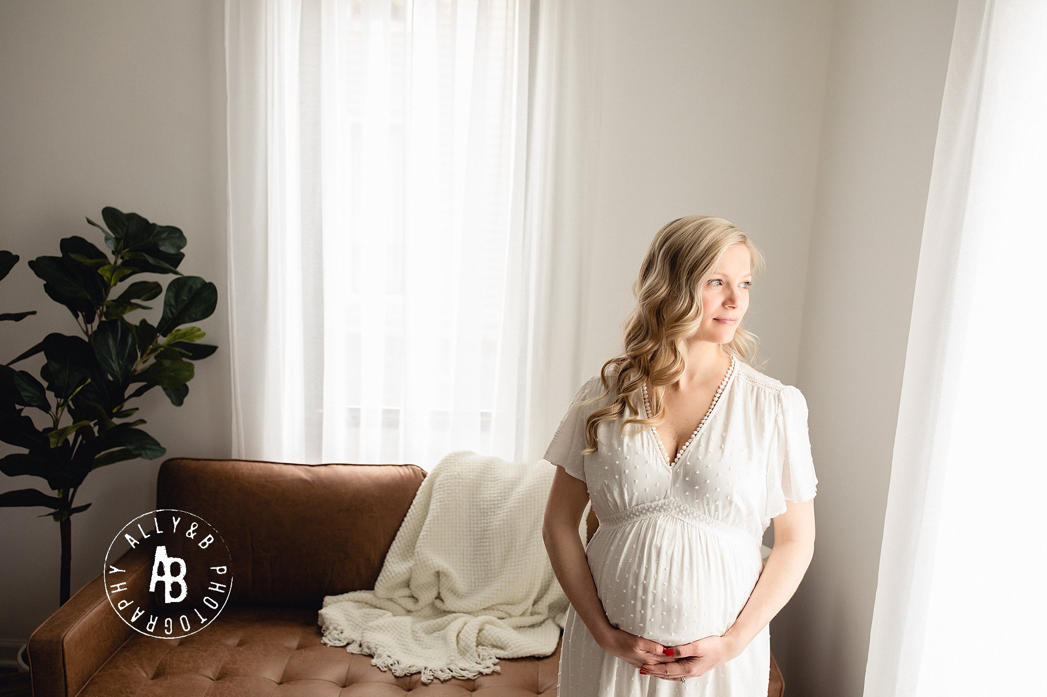 maternity photographer near me.jpg