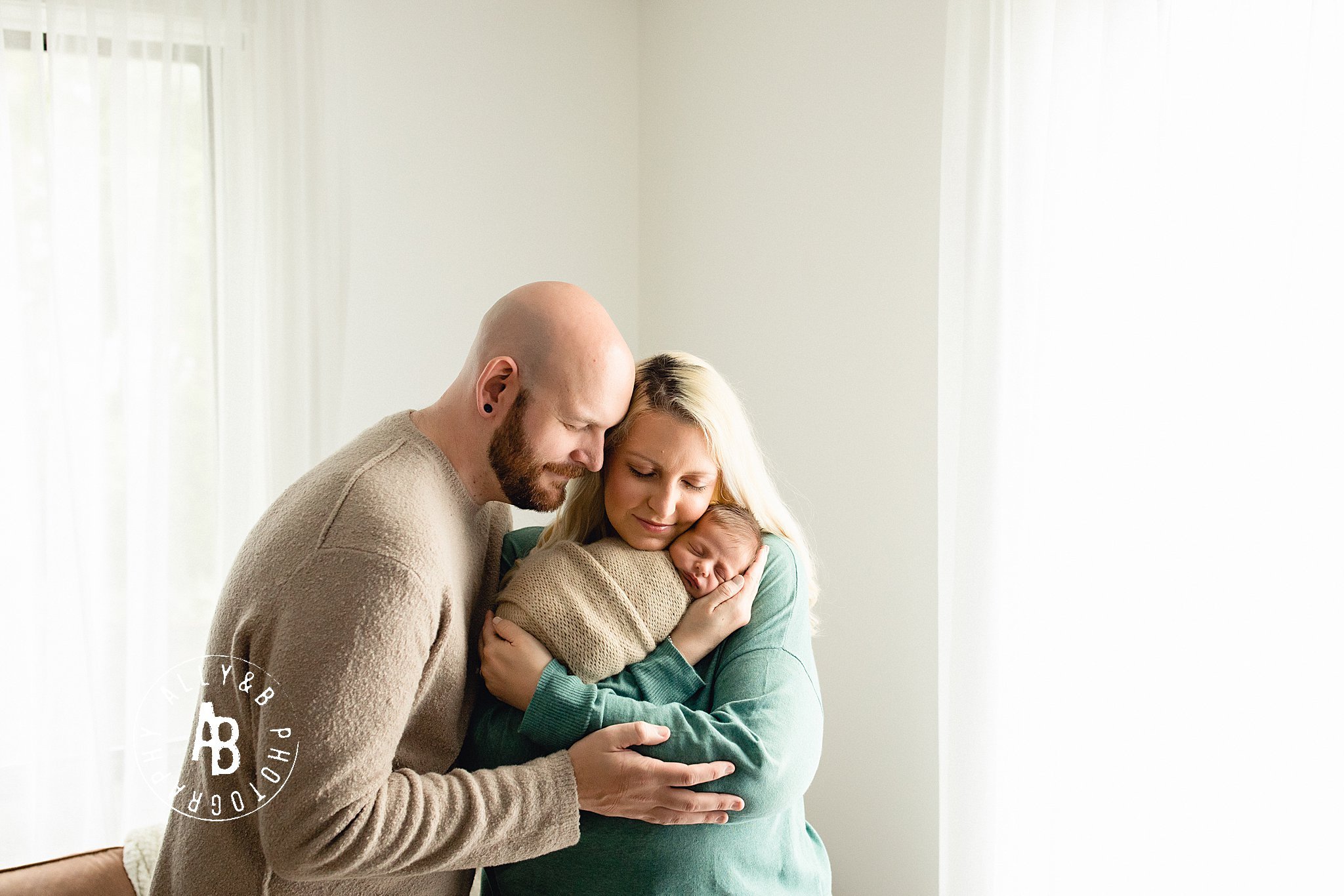 lifestyle newborn photoshoot.jpg