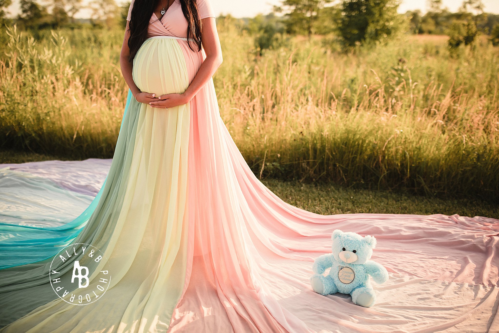maternity photoshoot ideas.jpg