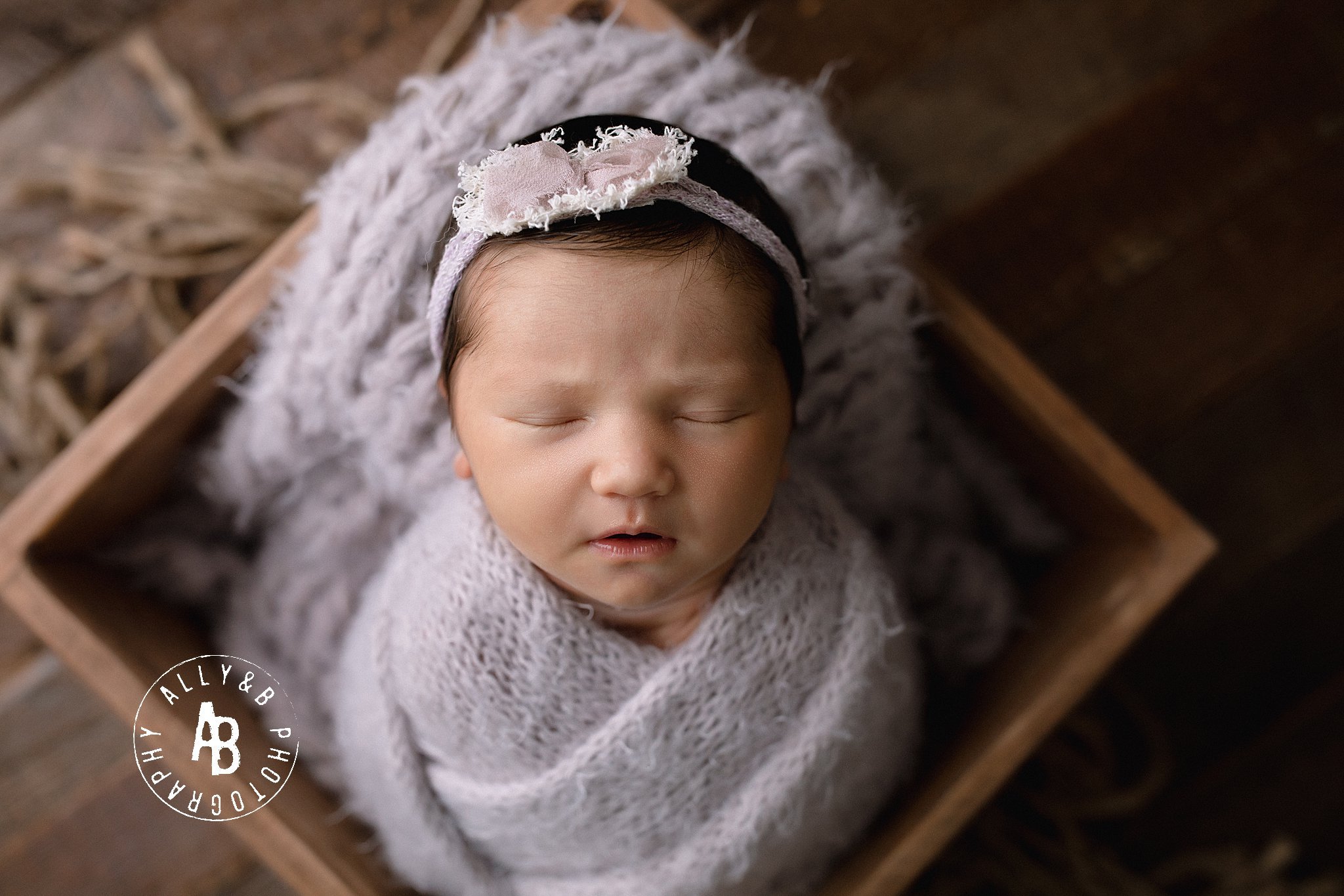 newborn photography glen ellyn.jpg