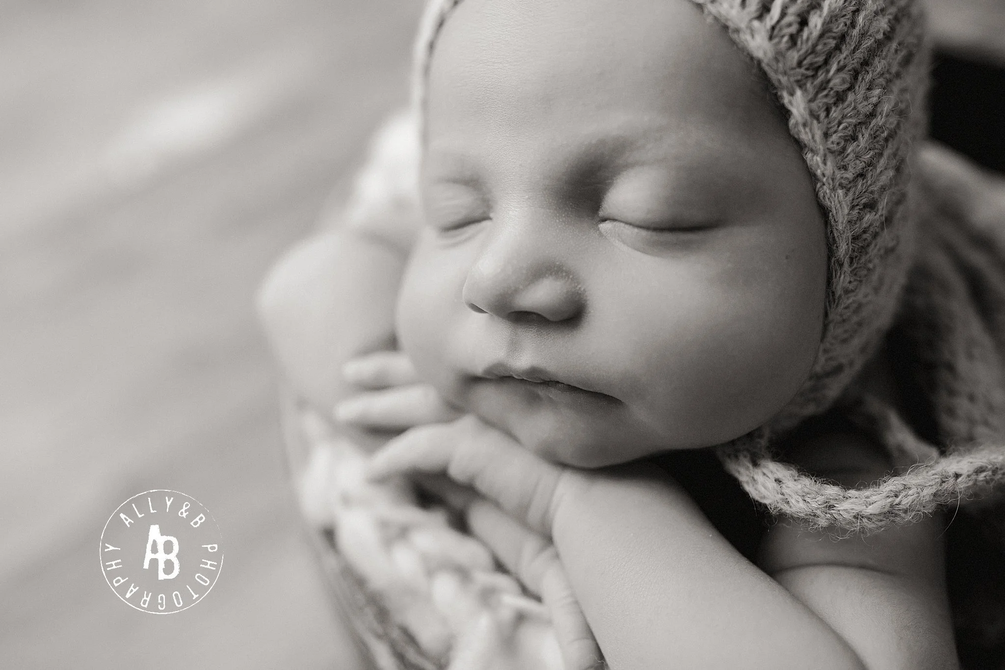 newborn photographers near naperville.jpg