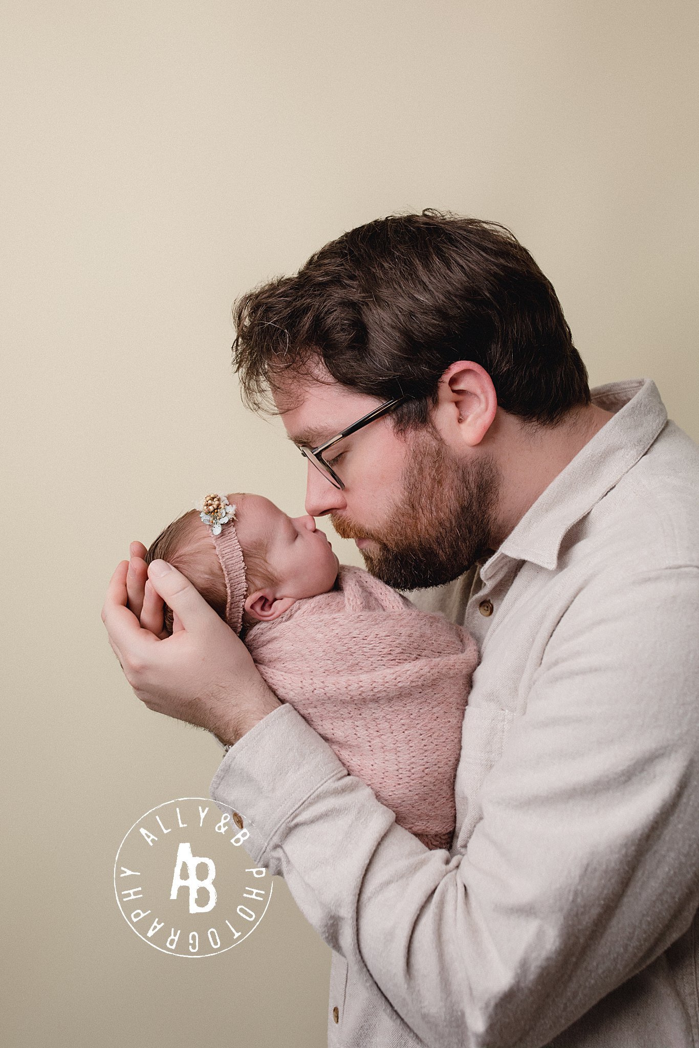 hinsdale newborn photographers.jpg