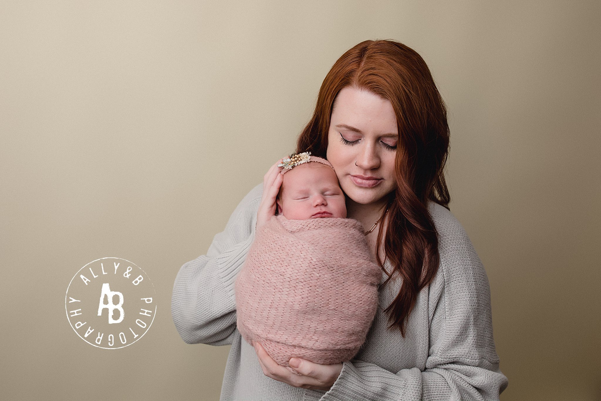 newborn photographers near downers grove.jpg