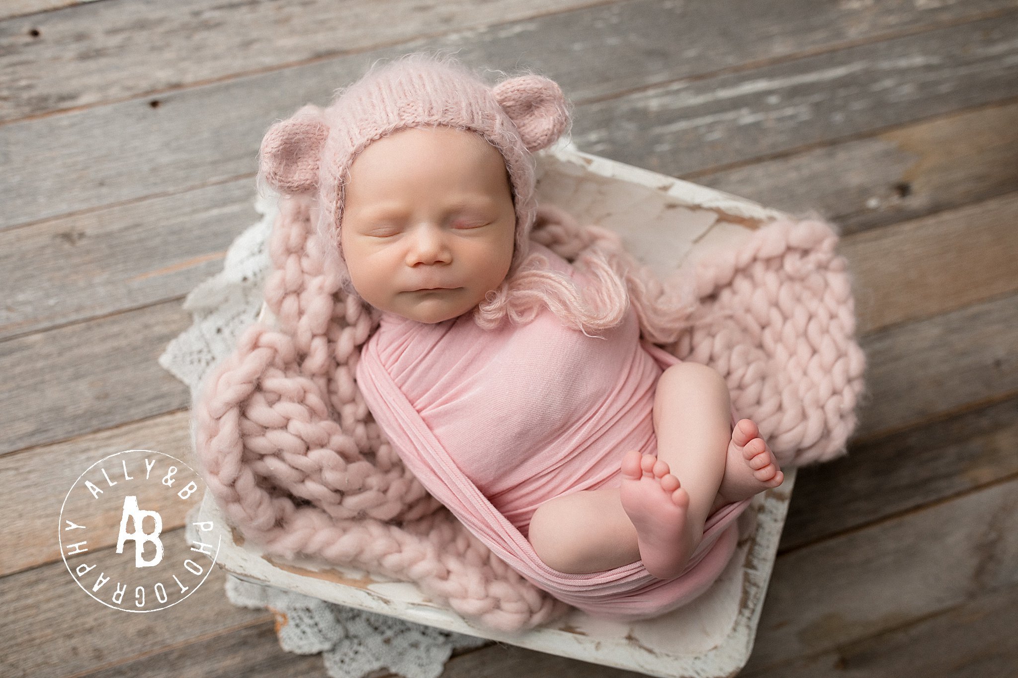 elmhurst newborn photography.jpg