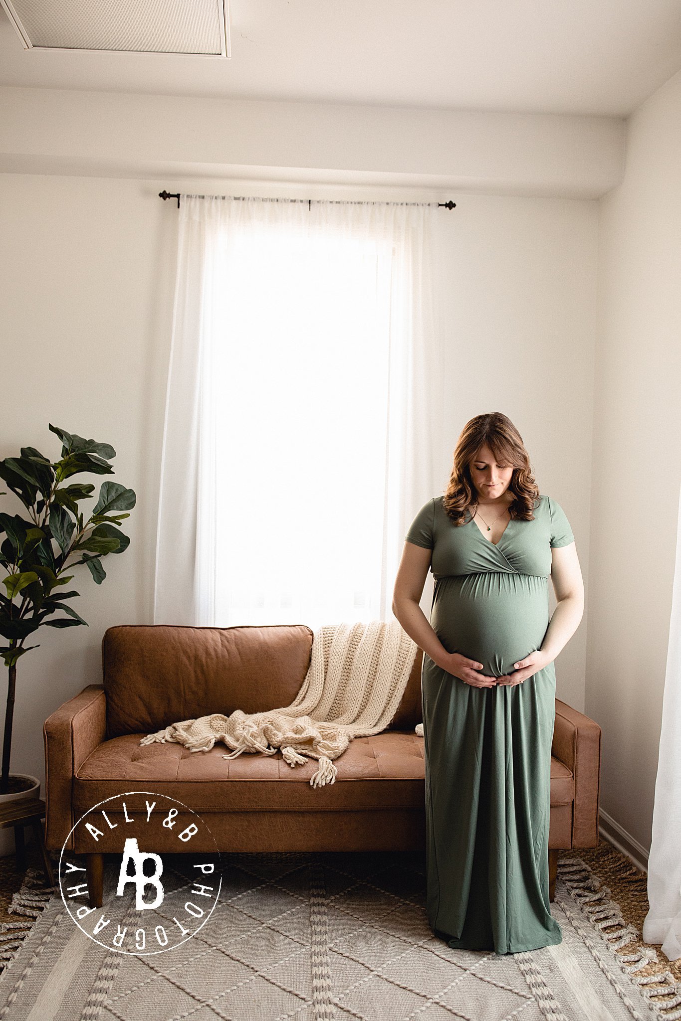 studio maternity pictures.jpg