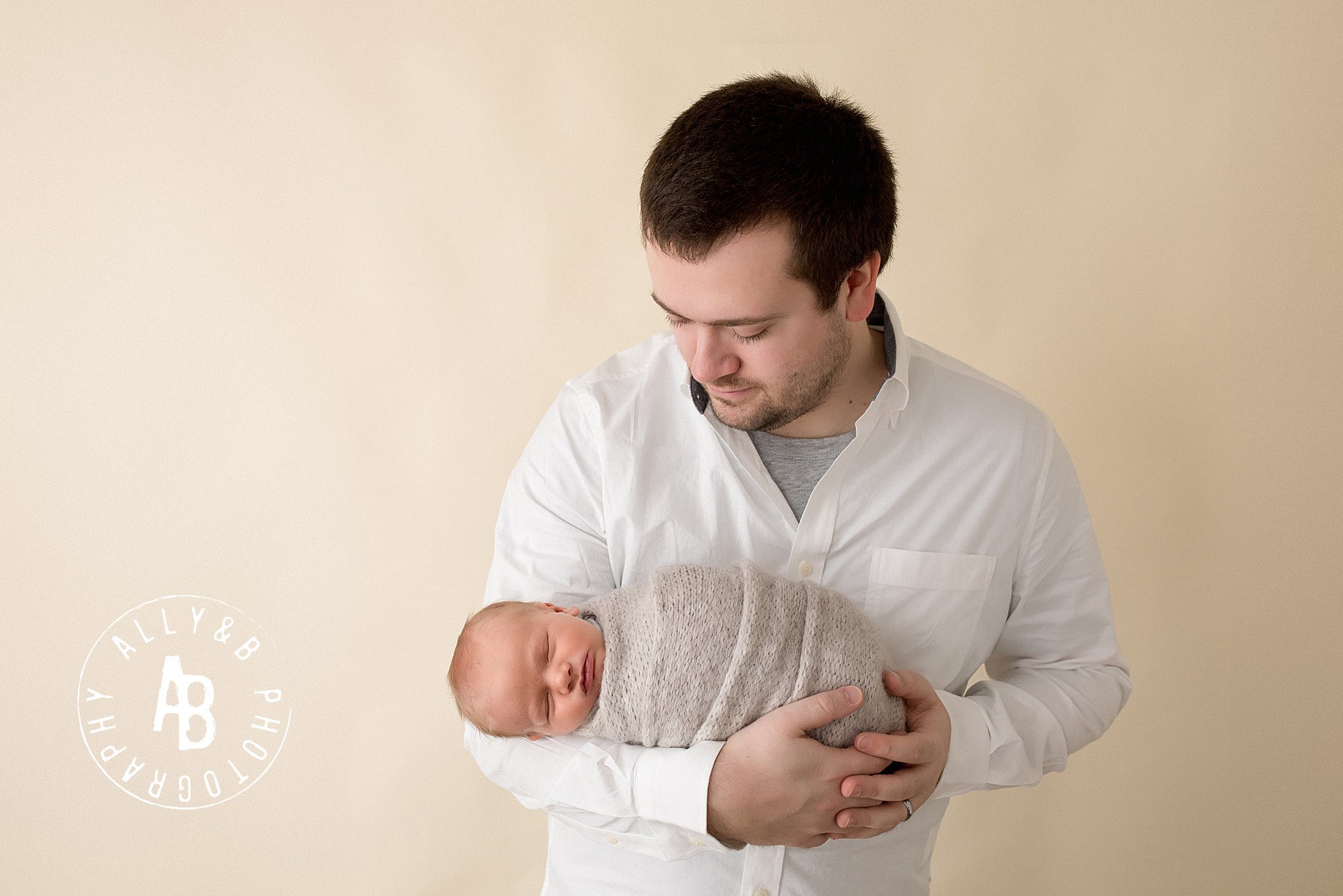 newborn photographers in plainfield.jpg