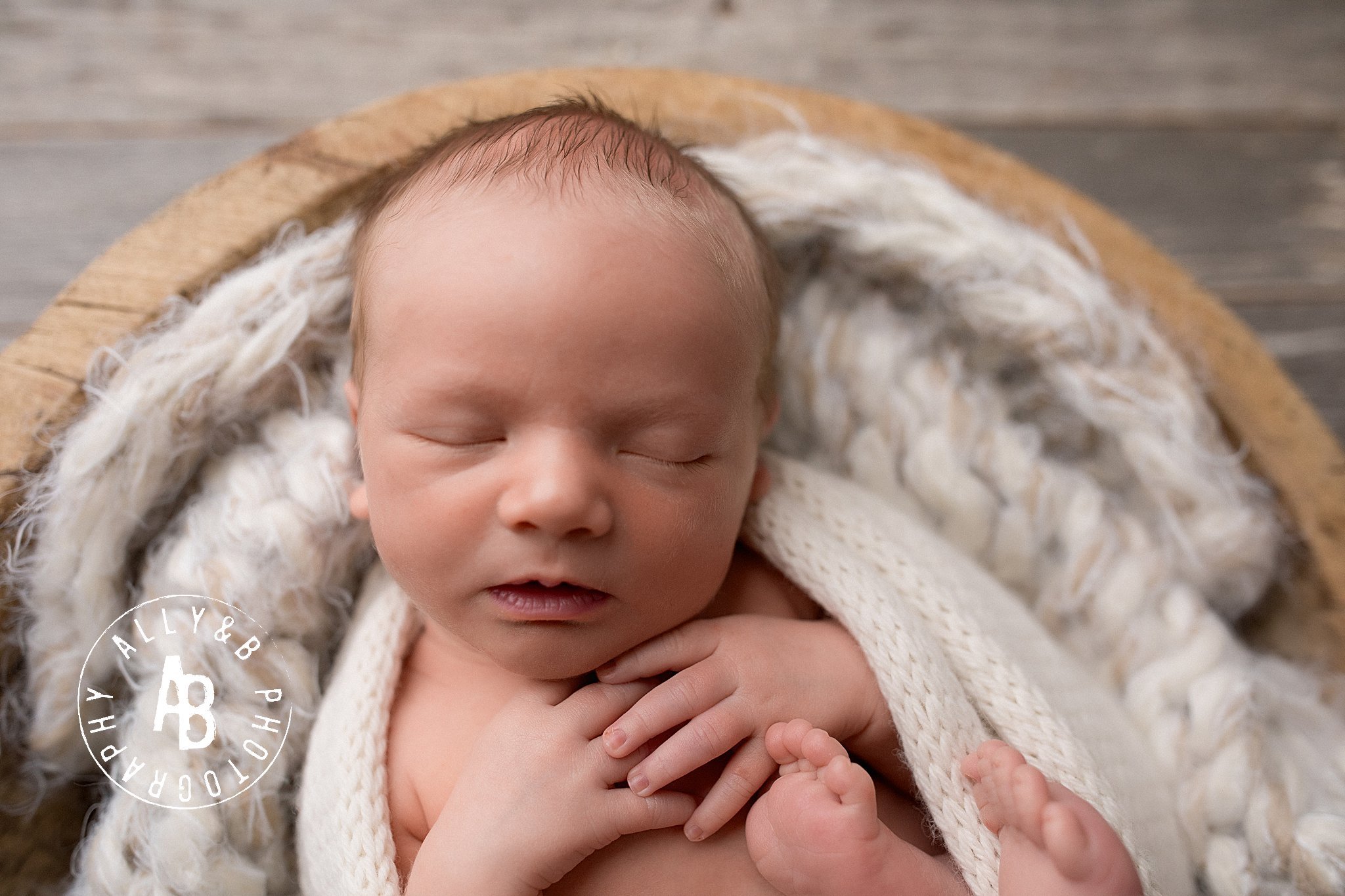 newborn photography studio.jpg