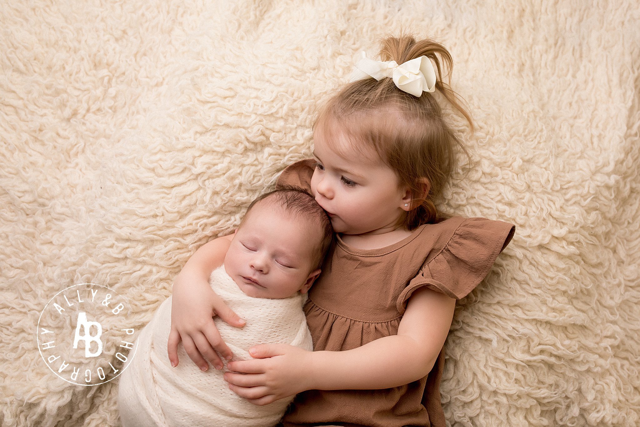 aurora newborn photography.jpg