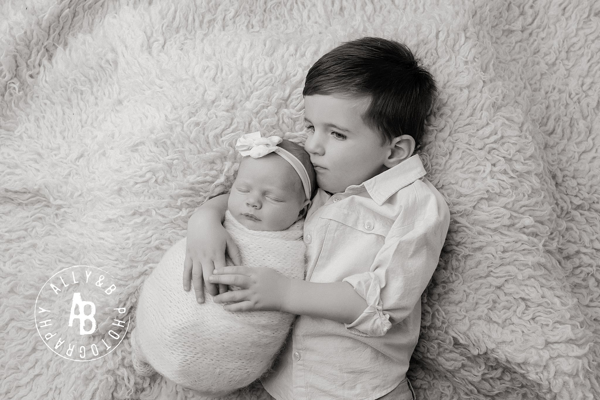 newborn photographers in naperville.jpg