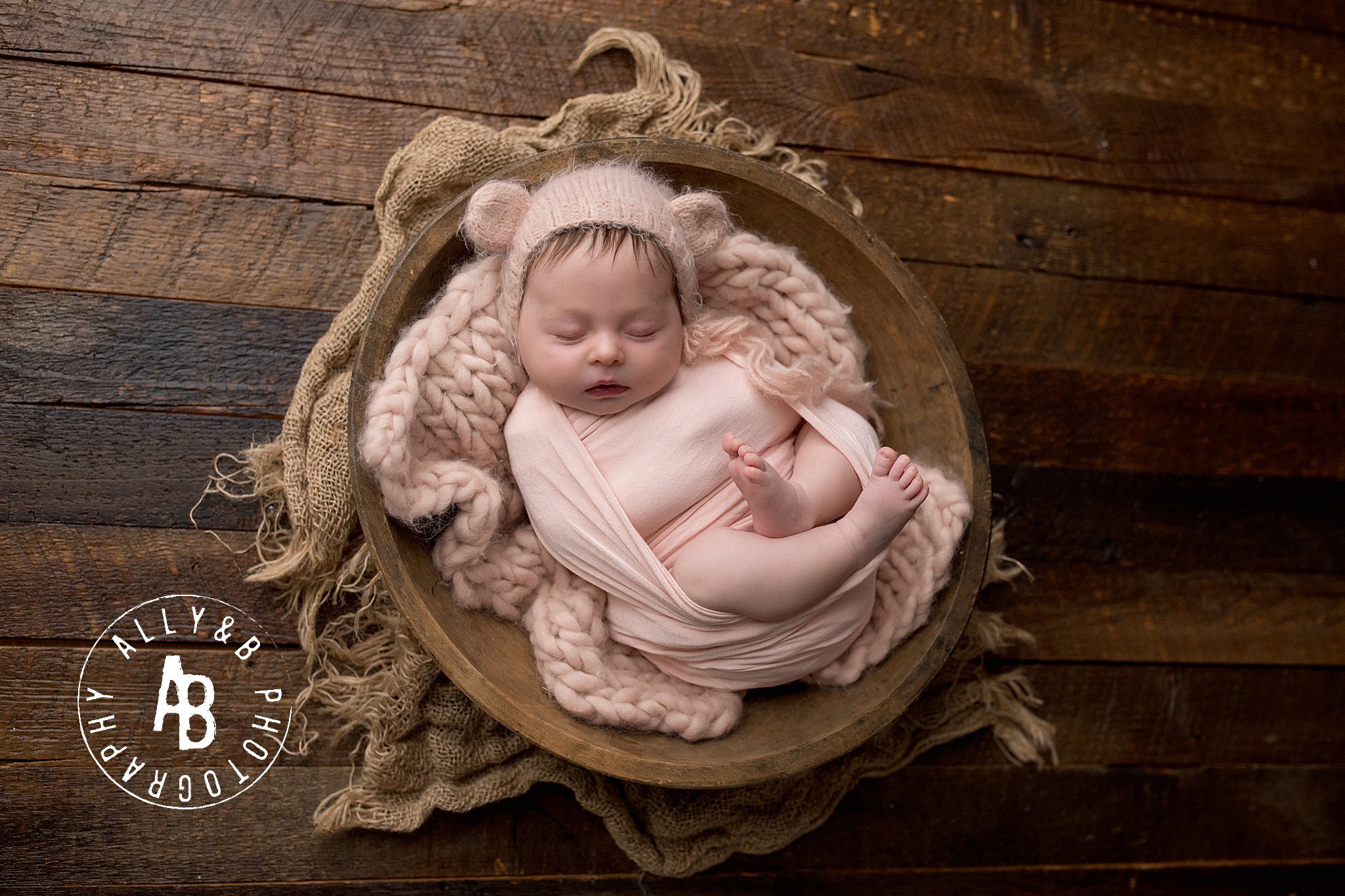 newborn photos.jpg