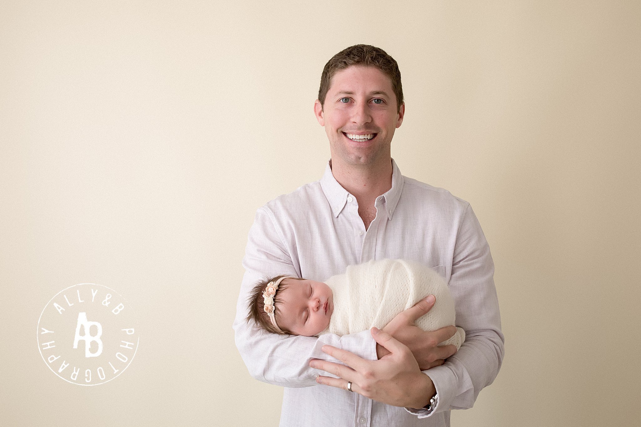 posed newborn photography.jpg