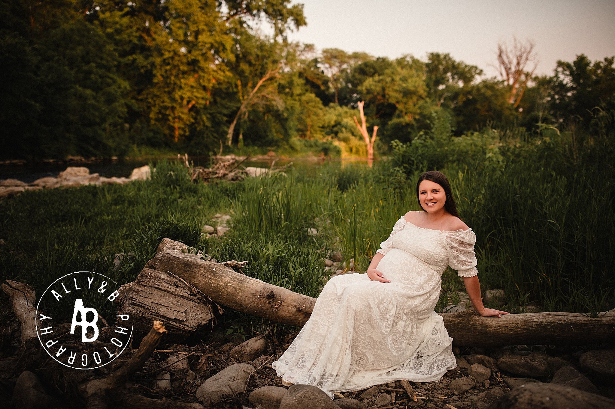 maternity photographers in hinsdale.jpg